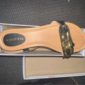 Classified Black Sandals with Gold Chain Detail